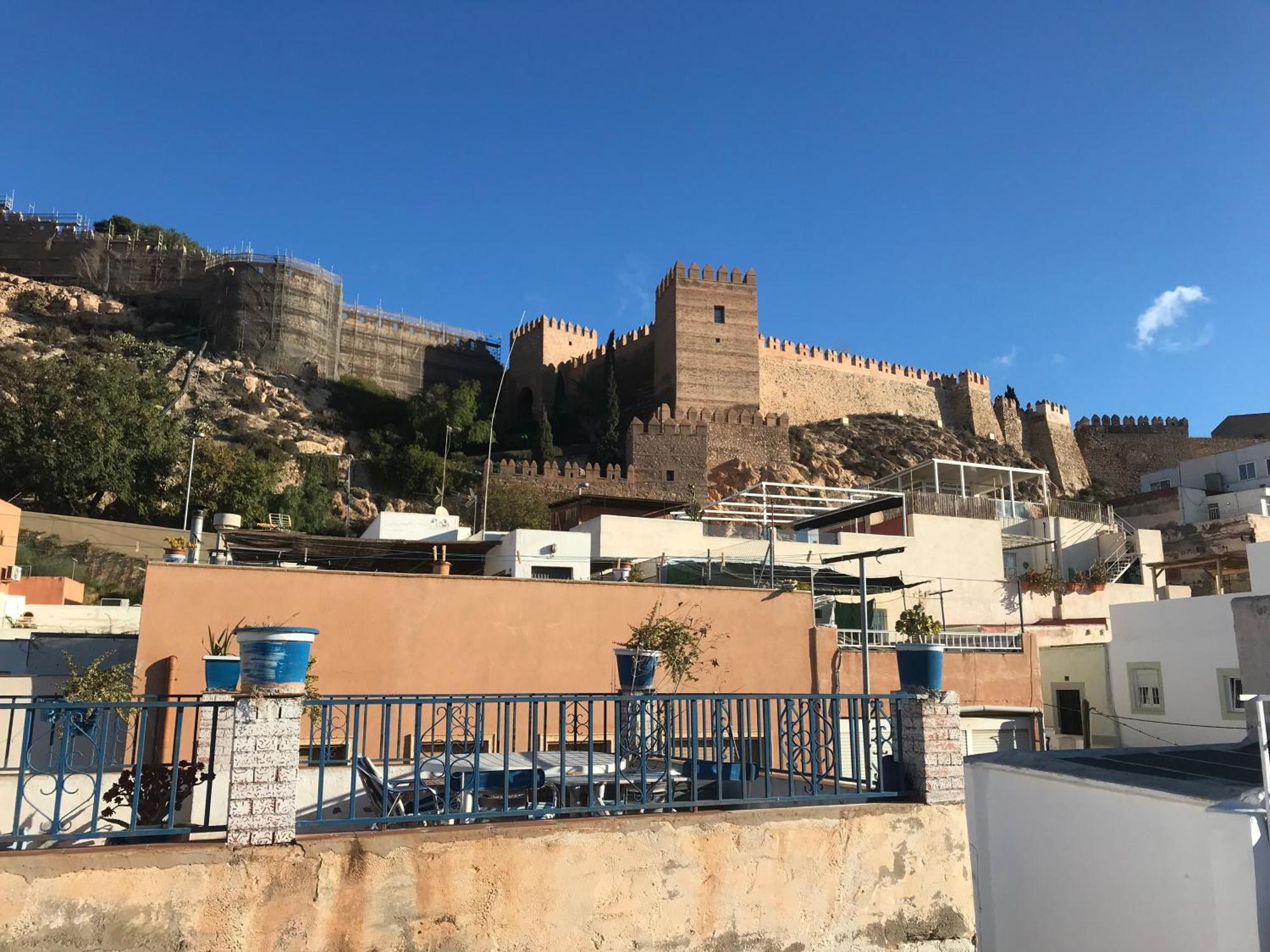 Casita La Paloma Bonita Del Pescador Hasta 5 Personas En El Casco Antiguo La Medina Centro Almeria Bajo Alcazaba Terraza Buena Vista Parking Privado Y Sabanas En Opcion Exterior photo